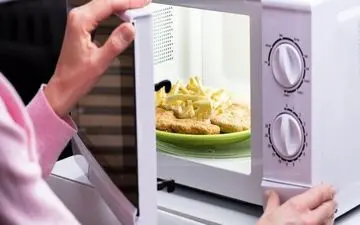 گرم کردن دوباره این غذاها مطلقاً ممنوع!