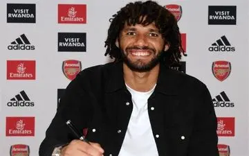 هافبک مصری‌ آرسنال تمدید کرد