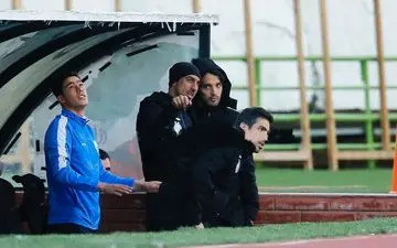 آخرین وضعیت تمدید قرارداد مهدی رحمتی پس از شعار هواداران علیه او