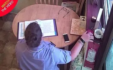 عمل غیراخلاقی پرستار در خانه بیمار آلزایمری! + فیلم 