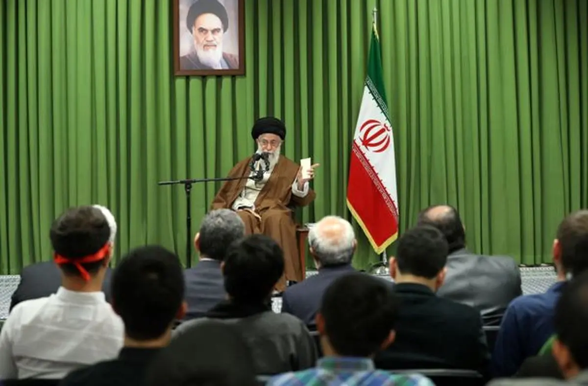  رهبر معظم انقلاب اسلامی: اگر طرف مقابل برجام را پاره کند، ما آن را ریز ریز می‌کنیم