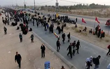 ثبت لحظه‌های عاشقی راهپیمایی اربعین در لنز دوربین مستندسازان