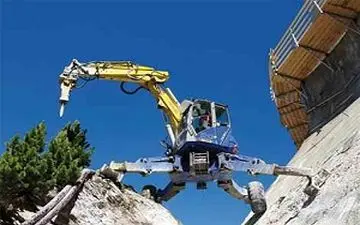 بیل مکانیکی با قابلیت حرکتی جالب مانند عنکبوت! + فیلم