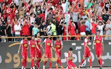 پیروزی پر گل پرسپولیس برابر گل‌گهر در پایان نیمه نخست
