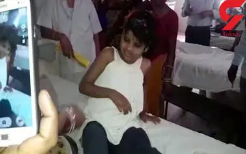 این دختر جنگلی سالها با میمون های جنگل زندگی کرده است + فیلم