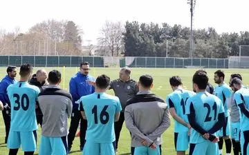 اگر اسکوچیچ از نظر فنی خوب نبود چرا هدایت تیم ملی را به او دادیم؟