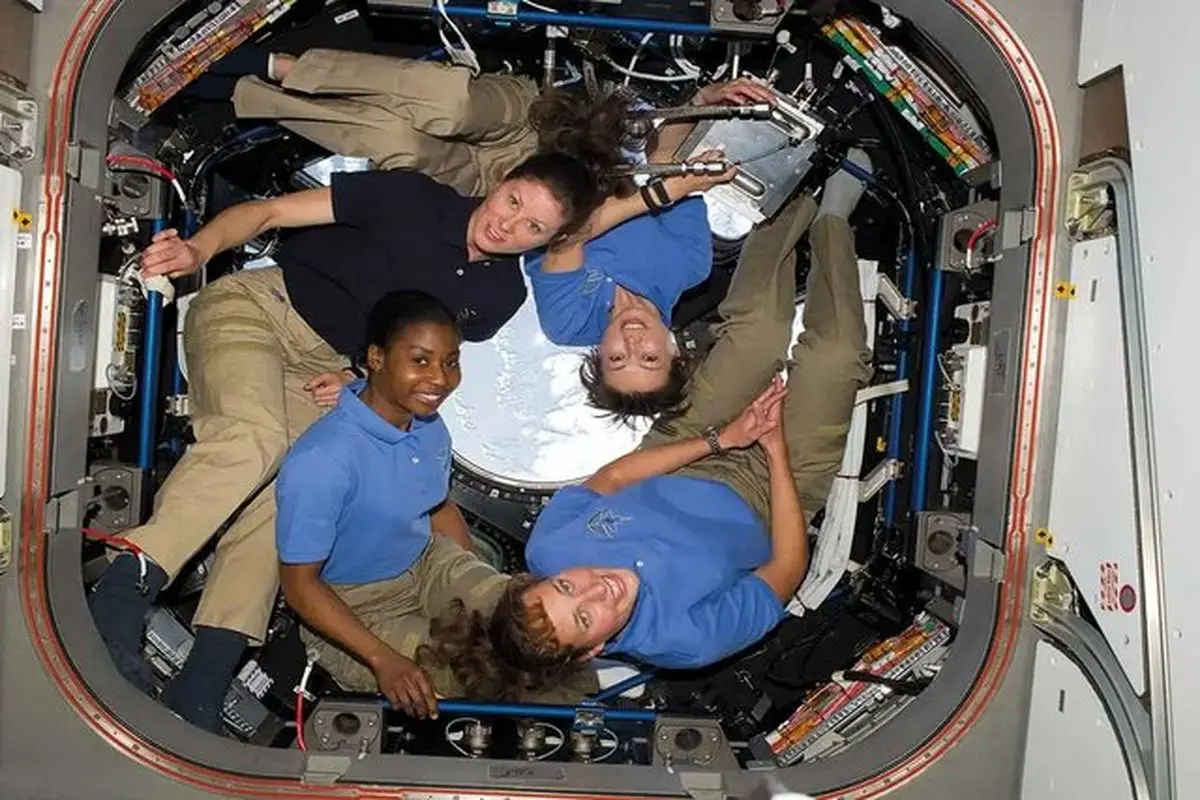 زنان برای سفرهای فضایی بهترند یا مردان؟|بررسی انتخاب فضانوردان بر حسب جنسیت
