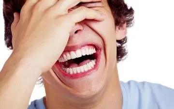 اگر استرس دارید فقط از ته دل بخندید