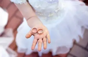 ویدئوی دردناک ازدواج دختر ۴ ساله!
