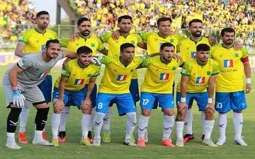 اعتراض استقلالی‌ها به نحوه حضور در ورزشگاه تختی آبادان/ اعلام ترکیب صنعت نفت 