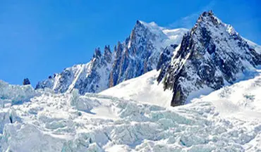 کشف جسد کوهنورد مفقود شده در میان یخ و سنگ 