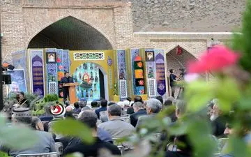 مداحان با اشعار خود نیاز سه میدان جها‌د اکبر، جهاد‌ اصغر و جهاد‌ تبیین را برطرف نمایند