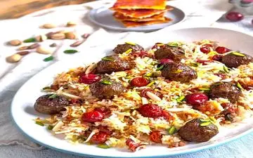 طرز تهیه بامیه پلو جنوبی با گوشت قلقلی؛ پلوی متفاوت و خوش‌طعم مخصوص ناهار