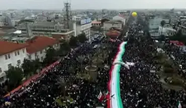 حضور چشمگیر مردم رشت در راهپیمایی ۲۲ بهمن + فیلم