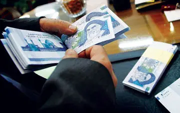 
حقوق ۱۴۰۲ چقدر افزایش پیدا می‌کند؟