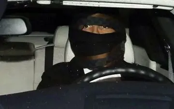 وقتی کریس رونالدو با روسری به رستوران رفت +عکس