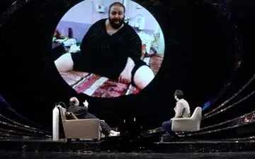 قسمت چهاردهم ماه عسل  96 / تعجب احسان علیخانی از ورزش کردن مرد سنگین وزن در برنامه ماه عسل + فیلم