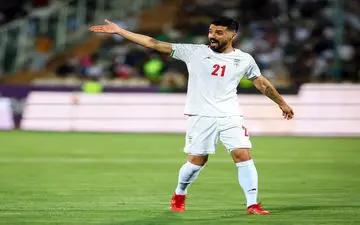 نورافکن در رقابت با کریمی و قربانی؛ آیا در بازی ازبکستان به زمین می‌آید؟