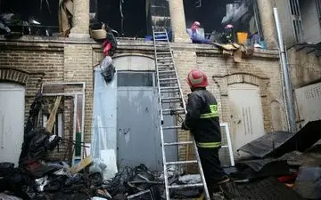 آتش سوزی بازار سنتی و طلافروشی های کرمانشاه