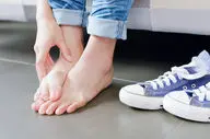 راهکارهای ساده برای تاول نزدن پاها در کفش