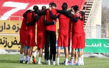 از ترکیب تراکتور مقابل فولاد رونمایی شد