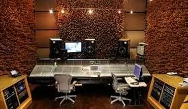 پوشش جالب بانوان دوبلور در استودیو ضبط (عکس)