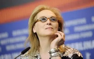  ماجرای پوستر جنجالی بازیگر زن معروف/عکس