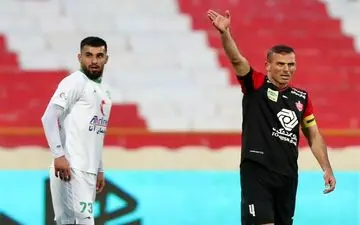 حسینی: تمرکز باشگاه پرسپولیس روی ۲ دیدار آینده باشد تا خرید بازیکن/ ۵ میلیون و ۵۰۰ هزار دلار درآمدزایی کردیم 