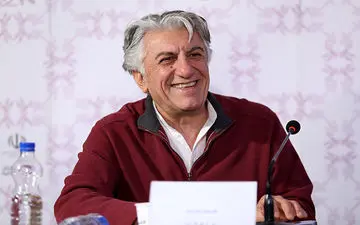 
رضا کیانیان تجلیل می شود
