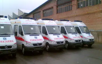 لحظه حیرت انگیز از عمل جراحی در آمبولانس/ مو بر بدن سیخ می شود + ویدئو