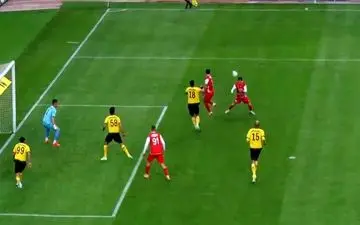 گل دوم پرسپولیس به سپاهان توسط احمدزاده + ویدئو