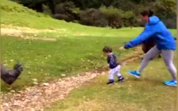 اقدام به موقع مادر برای نجات کودک یک ساله‌اش از حمله قوچ