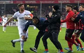 محرومیت 7 جلسه ای کاپیتان اینتراخت فرانکفورت 