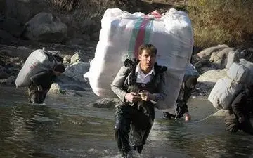 وزیر کشور: کوله‎بری متوقف می‌شود