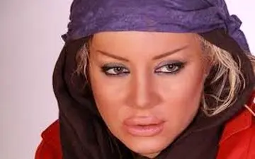 سلفی شراره رخام به همراه مریم کاویانی در پشت صحنه یک فیلم (عکس)