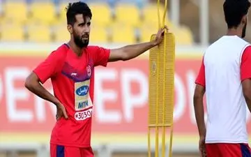 التیماتوم ستاره پرسپولیس به مدیران باشگاه:  تا نیم فصل صبر می‌کنم