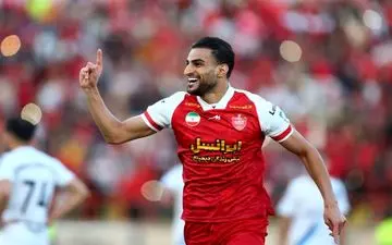 شهاب زاهدی ستاره گلزن پرسپولیس با انتشار این استوری از پزشک خود تشکر کرد