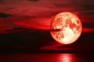 دعای ماه‌گرفتگی برای دفع بلا | آغاز ماه خونین ۱۴۰۴