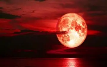 دعای ماه‌گرفتگی برای دفع بلا | آغاز ماه خونین ۱۴۰۴