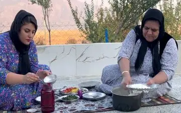 طعم غذای روستایی در هوای برفی ارومیه | طرز تهیه غذای متفاوت با اسفناج و سیب زمینی + ویدئو