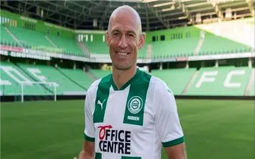 خداحافظی دوباره آرین روبن از فوتبال 