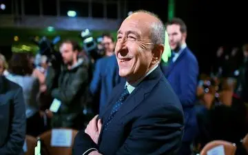 وزیر کشور فرانسه با موافقت ماکرون کناره‌گیری کرد