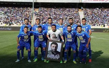 فوتبال مالکانه استقلال روی هوا