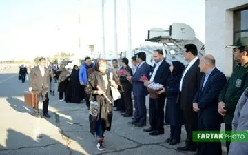 اختصاصی/ تصاویر دیدنی از استقبال مسافران نوروزی در کرمانشاه