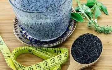 خطرات مصرف بیش از اندازه دانه چیا را بشناسید