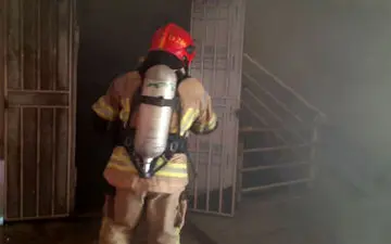 حریق یک منزل مسکونی در مشهد مهار شد