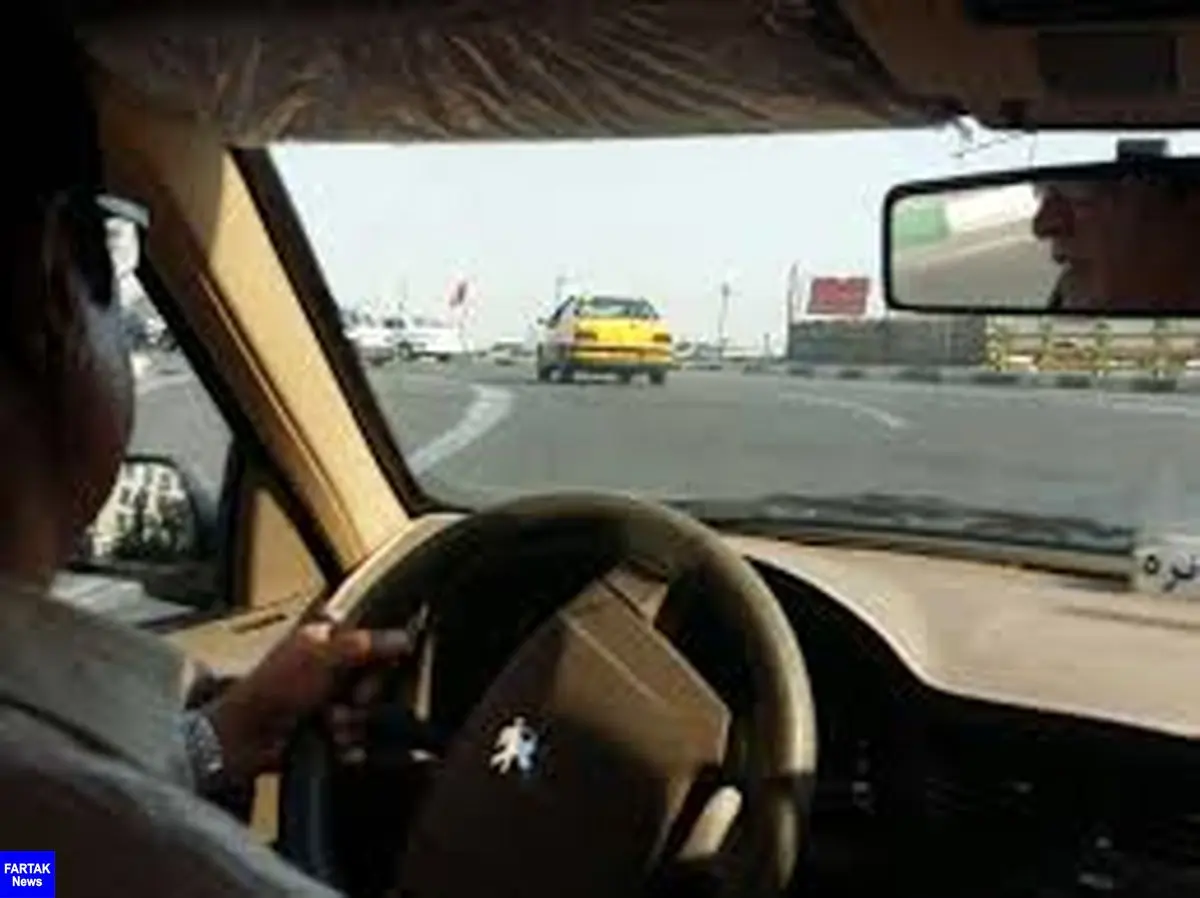راننده تاکسی تهران با 6 قبضه اسلحه کمری دستگیر شد