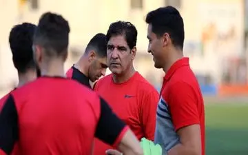 سرمربی نساجی: تیمی که 30 هزار تماشاگر دارد باید امکانات بهتری داشته باشد