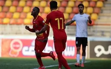 غایب بزرگ فولاد در تمرینات 