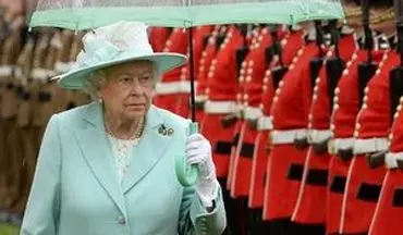 هدیه خاص ملکه انگلیس به شاه بحرین +عکس